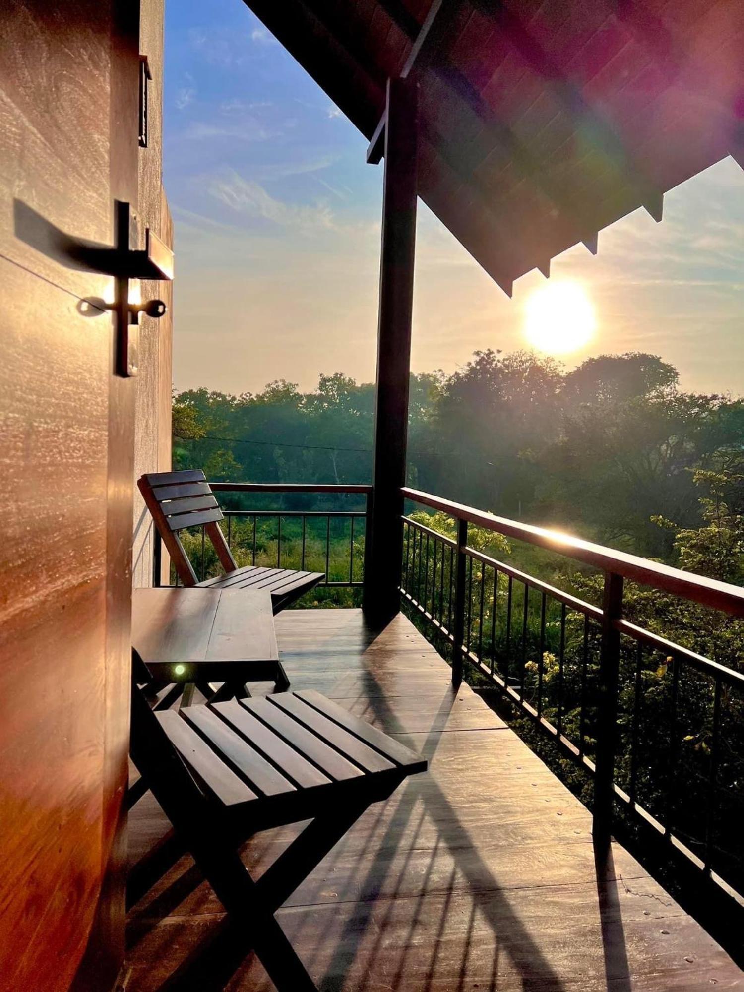 Lolu Village Resort 아누라다푸라 외부 사진