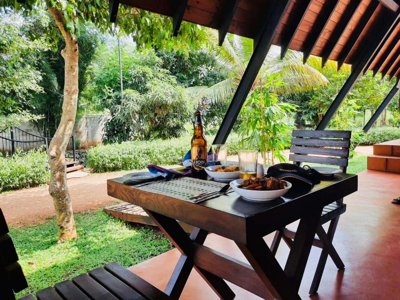Lolu Village Resort 아누라다푸라 외부 사진
